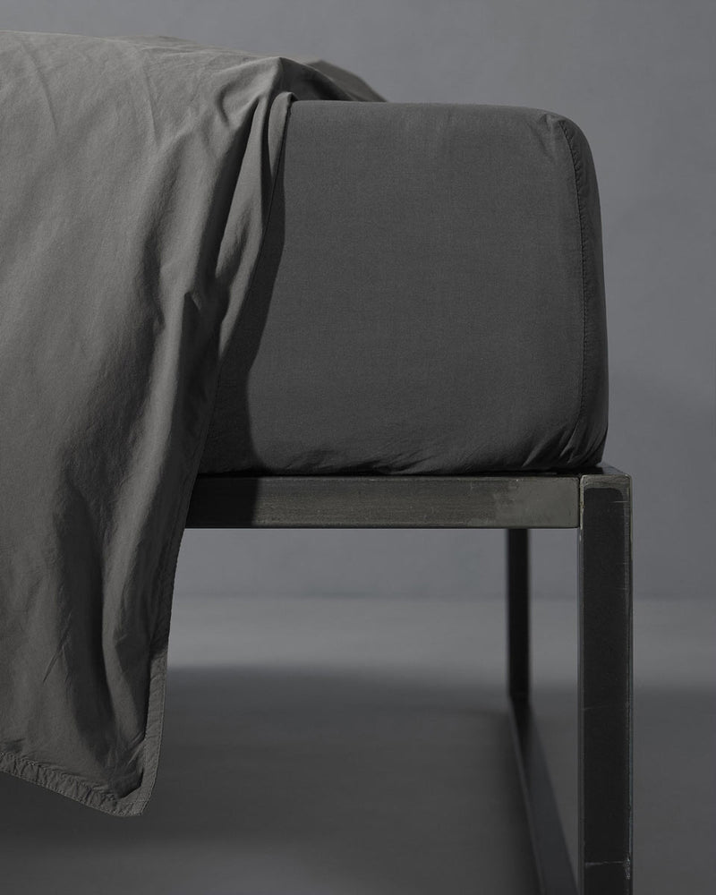 JANGEORGe Interiors & Furniture Society Limonta Nite Fitted Sheet Anthracite